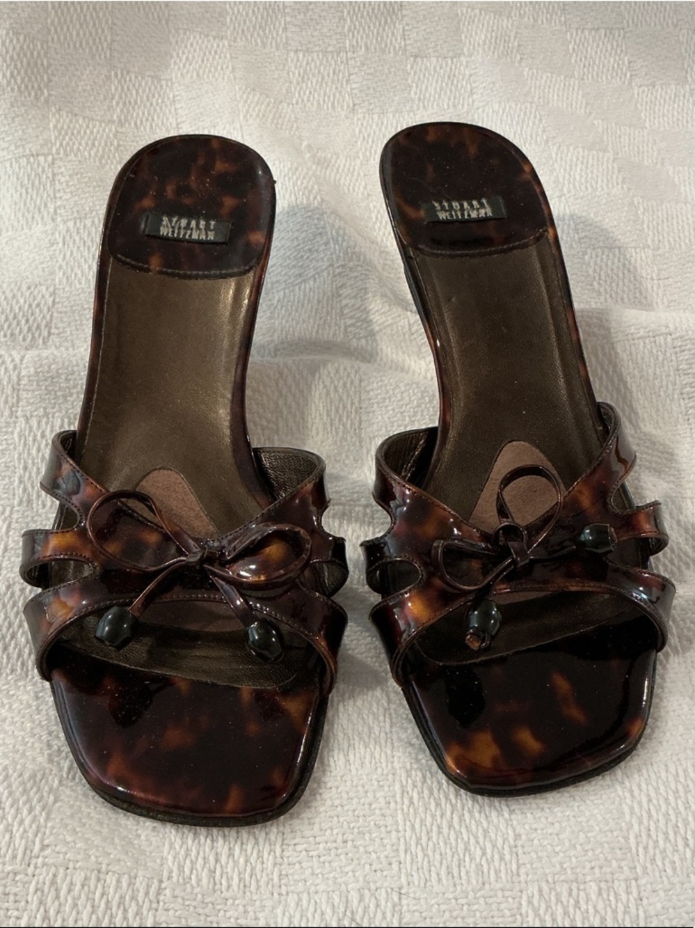 Stuart Weitzman Brown Tortoiseshell Patent Leather Slide Sandals with Bow Accent
